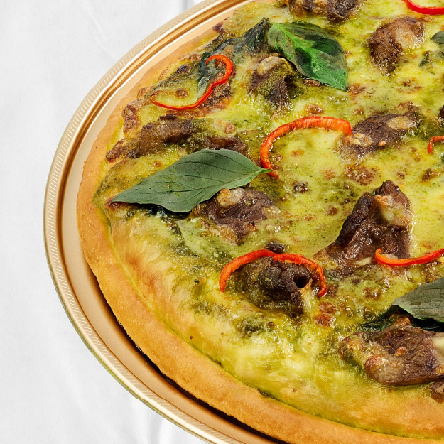Beef Shank Green Curry Pizza
