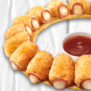 Nothing but stuffed crust, Bacon Fun Bites Crust with ketchup!